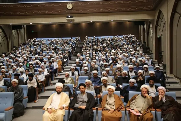 روحانی کاروان حج عمره به دنبال ارتباط مؤثر با زائر باشند