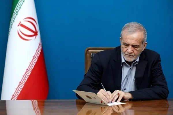 Rais wa Iran: Aya za Qur’ani Tukufu ni mwito wa tafakuri ya kina