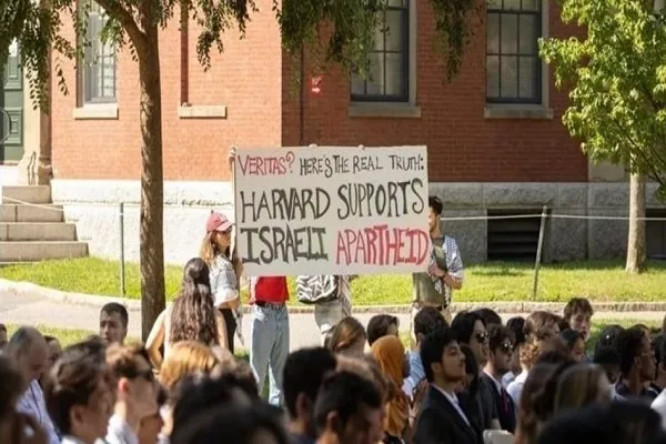 Harvard Üniversitesi’nde Filistin ile dayanışma mitingi düzenlendi