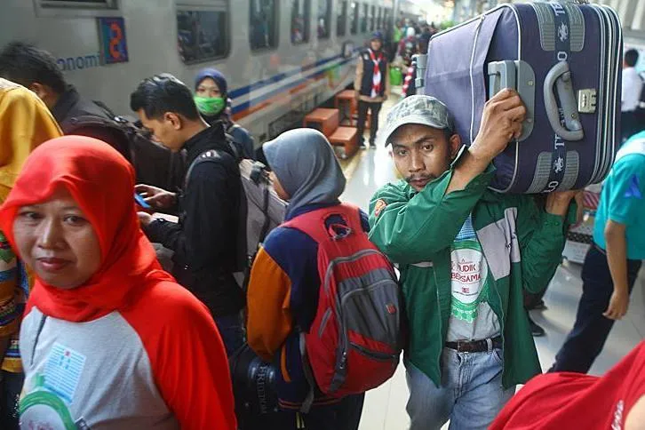 Jutaan Orang Mudik untuk Kembali ke Rumah Pada Hari Lebaran