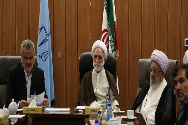 اگر خود را در خط ولایت می‌دانیم، بر پیکره تنومند وحدت ملی زخمه نزنیم