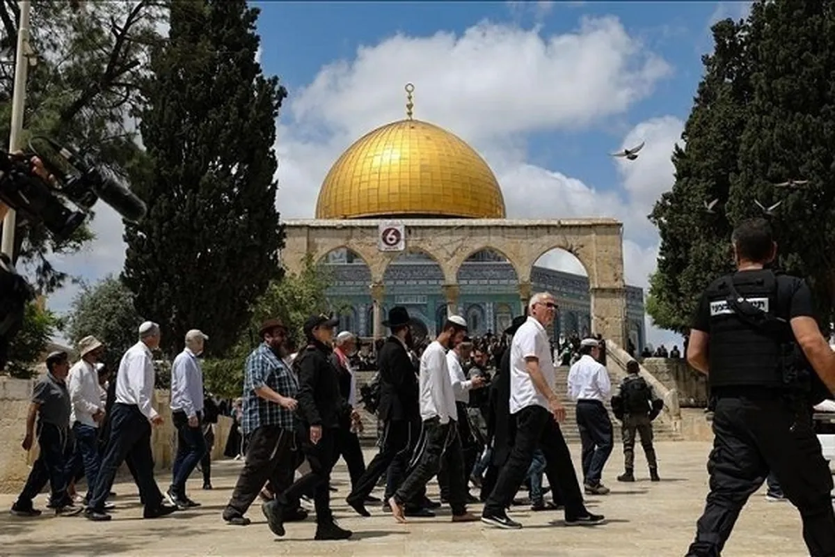 Walowezi wa Kizayuni wavamia Msikiti wa Al-Aqsa Kabla ya Pasaka