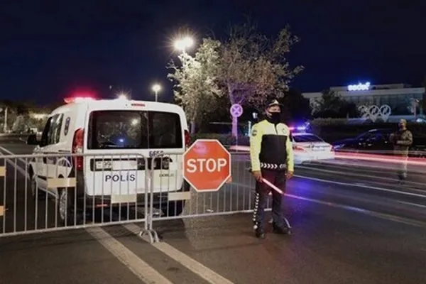Azərbaycanda hərbi vəziyyət ləğv edildi