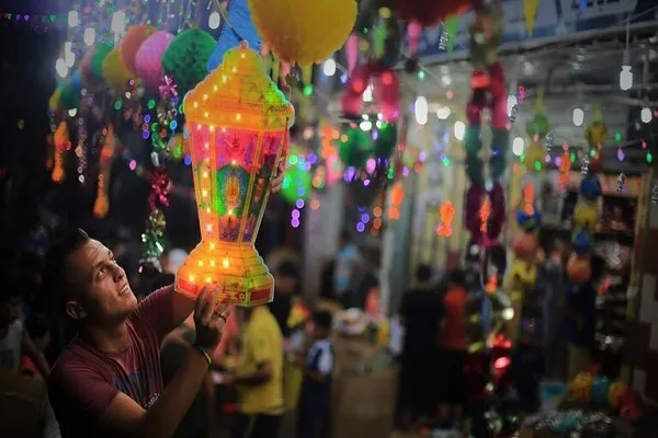 رمضان استثنائي.. شهر لن يمحى من ذاكرة المسلمين ولا صفحات التاريخ