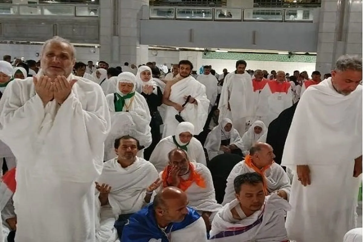 شھدائے خدمت کے لیے طواف و زیارت