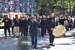 فیلم | نواخته‌شدن ساز «چمر» در وداع مردم لرستان با رهبر شهید ایران