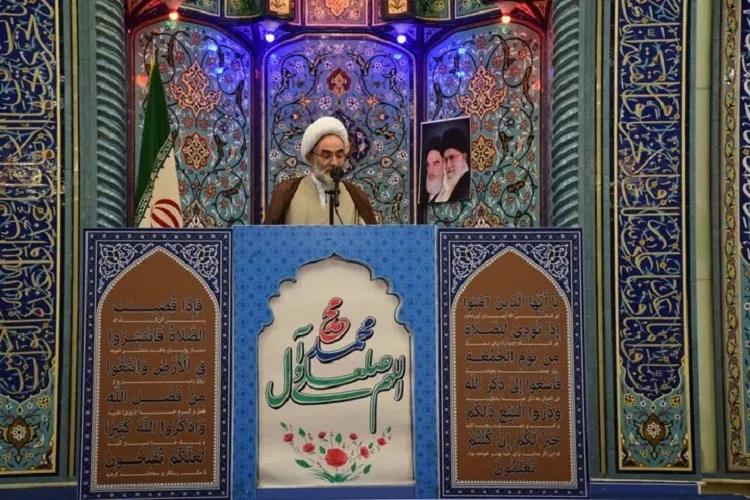 بصیرت ملت ایران رمز ماندگاری انقلاب است