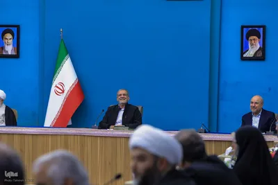 جلسه شورای عالی انقلاب فرهنگی