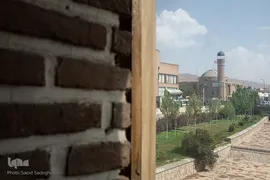 مسجد شاه طهماسب بعد از عقب‌نشینی عثمانیان مسجد توسط میرزا محمد ابراهیم (وزیر آذربایجان در زمان شاه سلطان حسین) بازسازی شد.
