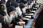 کرسی تلاوت قرآن دانش‌آموزی