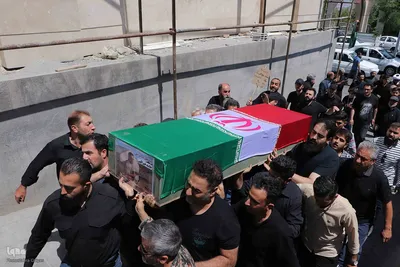 تشییع پیکر دو شهید قرآن آموز در تبریز