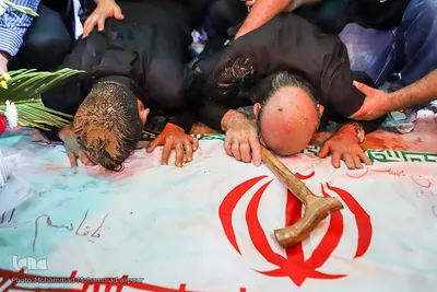 مراسم تشییع و به خاکسپاری دو شهید سرافراز ارتش در اهواز عکاس محمد محمدعلی پور