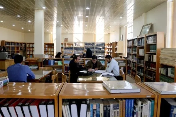 فاصله زمانی و فرهنگی نسل جدید با آثار مرجع حفظ شود