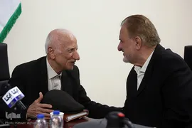 نشست‌ هم‌اندیشی پیشکسوتان قرآنی با مهدی قره‌شیخلو، رئیس مرکز امور قرآنی سازمان اوقاف و امور خیریه
