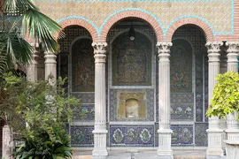 خانه و موزه مقدم