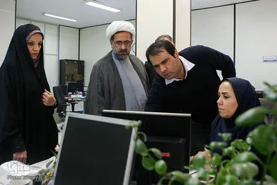 بازدید حجت الاسلام مهدی شیخ، عضو کمیسیون فرهنگی مجلس از ایکنا