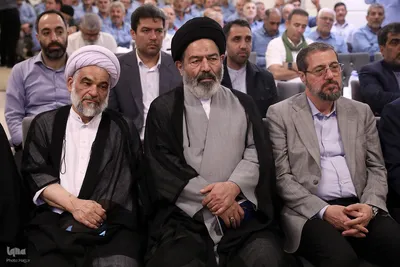 کمیل با شکوه زائران ایرانی در کنار حرم نبوی(ص)