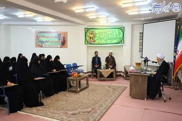 ائمه معصومین(ع) در اوج مظلومیت، از ادب و تواضع غفلت نمی‌کردند