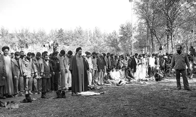 آیت الله سید محمد حسینی بهشتی در قاب تصویر