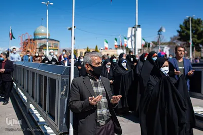 لحظه تحویل سال ۱۴۰۰ در گلزار شهدای قزوین‎