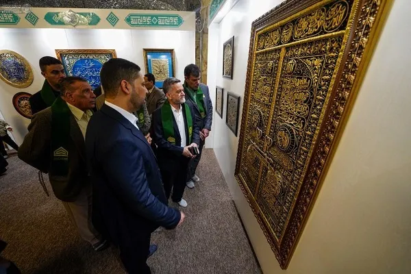 Sama da ayyuka 300 ne aka baje kolin a wajen baje kolin fasahar fasahar Musulunci ta kasa da kasa a hubbaren Imam Ali (AS)   