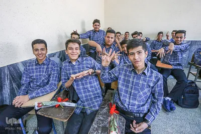 مراسم بازگشایی مدارس و زنگ مهر و مقاومت در اراک