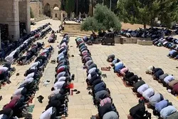 45000 Palästinenser verrichten Freitagsgebet in der Al-Aqsa-Moschee