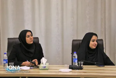 نشست های خبری معاون قالیباف و همچنین رئیس مجمع نمایندگان استان فارس با خبرنگاران