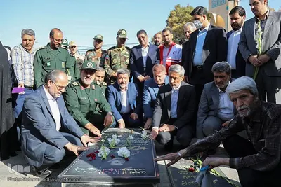 برگزاری مراسم میهمانی لاله‌ها و آئین غبارروبی و گلباران مزار مطهر شهدا‎
