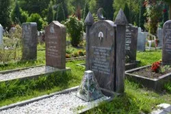 Islamfeindlichkeit: Muslimischer Friedhof geschändet