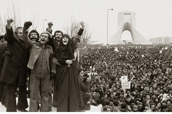 برپایی نمایشگاه «عکس انقلاب اسلامی» در فرهنگسرای نهج‌البلاغه