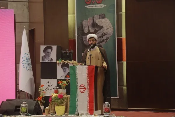 تجلیل از رزمندگان عملیات بیت‌المقدس و آزادسازی خرمشهر در برنامه «شهری در آسمان»