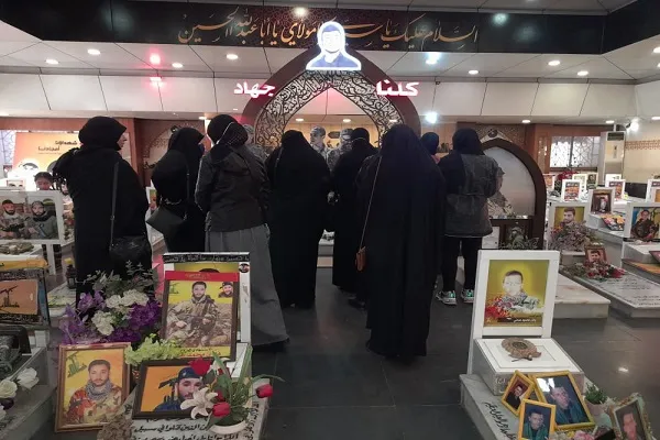 بالصور...تلاوة قرآنية عطرة في 
