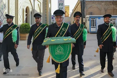 آیین تعویض پرچم آستان مقدس حضرت سیدعلاءالدین حسین(ع)‎‎