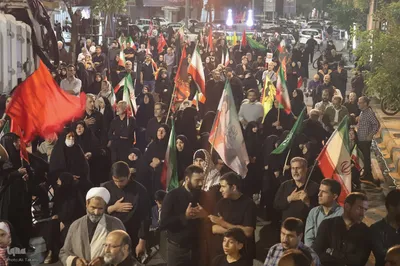 تجمع مردم انقلابی ملایر در موج صد و سی و هفت