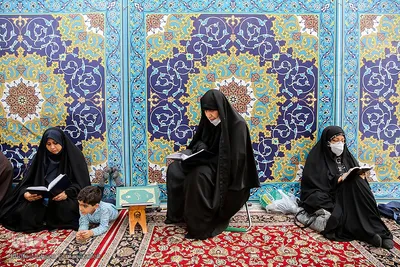 جزء خوانی قرآن کریم در حرم مطهر رضوی
