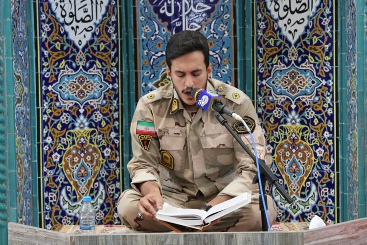 رقابت ۴۰۰ نفر در مسابقات قرآن نیروی انتظامی گیلان + عکس