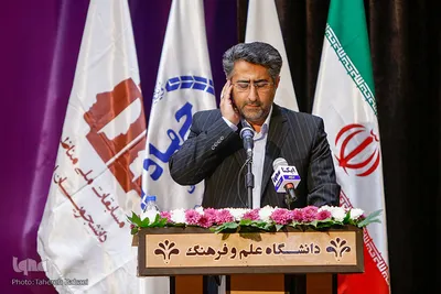 رحیم خاکی، مدرس و داور بین‌المللی قرآن  در مرحله کشوری هفتمین دوره مسابقات ملی مناظره دانشجویان ایران