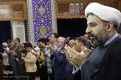 نماز عید فطر در مسجد روضه محمدیه یزد