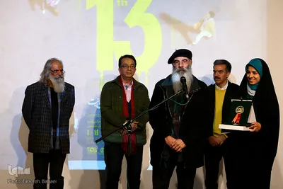 تجلیل از «بهرام محمدی‌فرد» با حضور چهار نسل از عکاسان در اختتامیه سیزدهمین جشنواره عکس دوربین نت