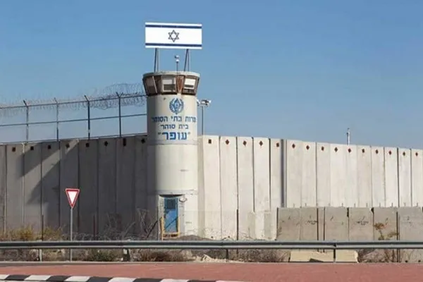 1000 أسير فلسطيني يبدأون إضراباً عن الطعام الخميس المقبل