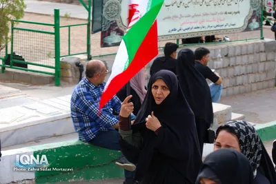 پیاده‌روی دلدادگان اربعین حسینی در خمینی‌شهر
