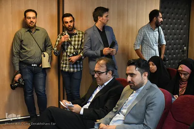 نشست خبری دانشگاه هنرهای اسلامی - ایرانی استاد فرشچیان