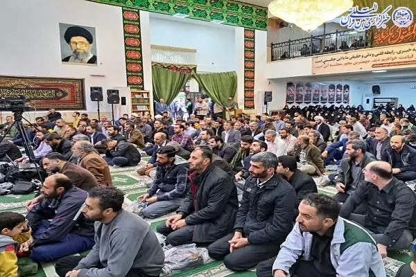 محفل انس با قرآن در روستای ولاشد بخش مرکزی شهرستان ساری