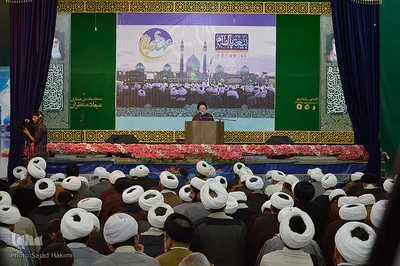 تجدید بیعت طلاب با صاحب الزمان(عج) در مسجد جمکران