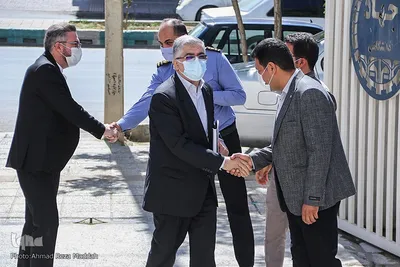 انعقاد تفاهم‌نامه‌ای جهاددانشگاهی و محمدهادی ایمانیه، استاندار فارس