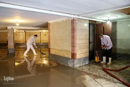 امدادرسانی نیروهای بسیج و سپاه به مردم سیل زده اهواز