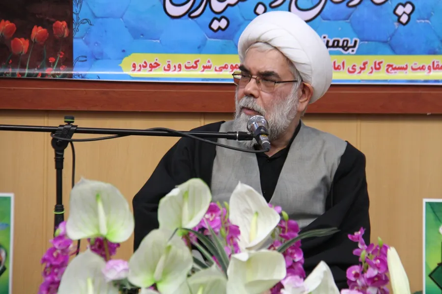 تقویت ایمان؛ لازمه پیروی از حضرت زهرا(س)