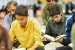 محفل انس با کلام‌الله مجید هدیه به ارواح طیبه شهدای حرم مطهر با تلاوت قاری بین‌المللی قرآن
