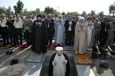 خودباوری و آزادی اندیشه از برکات انقلاب اسلامی است